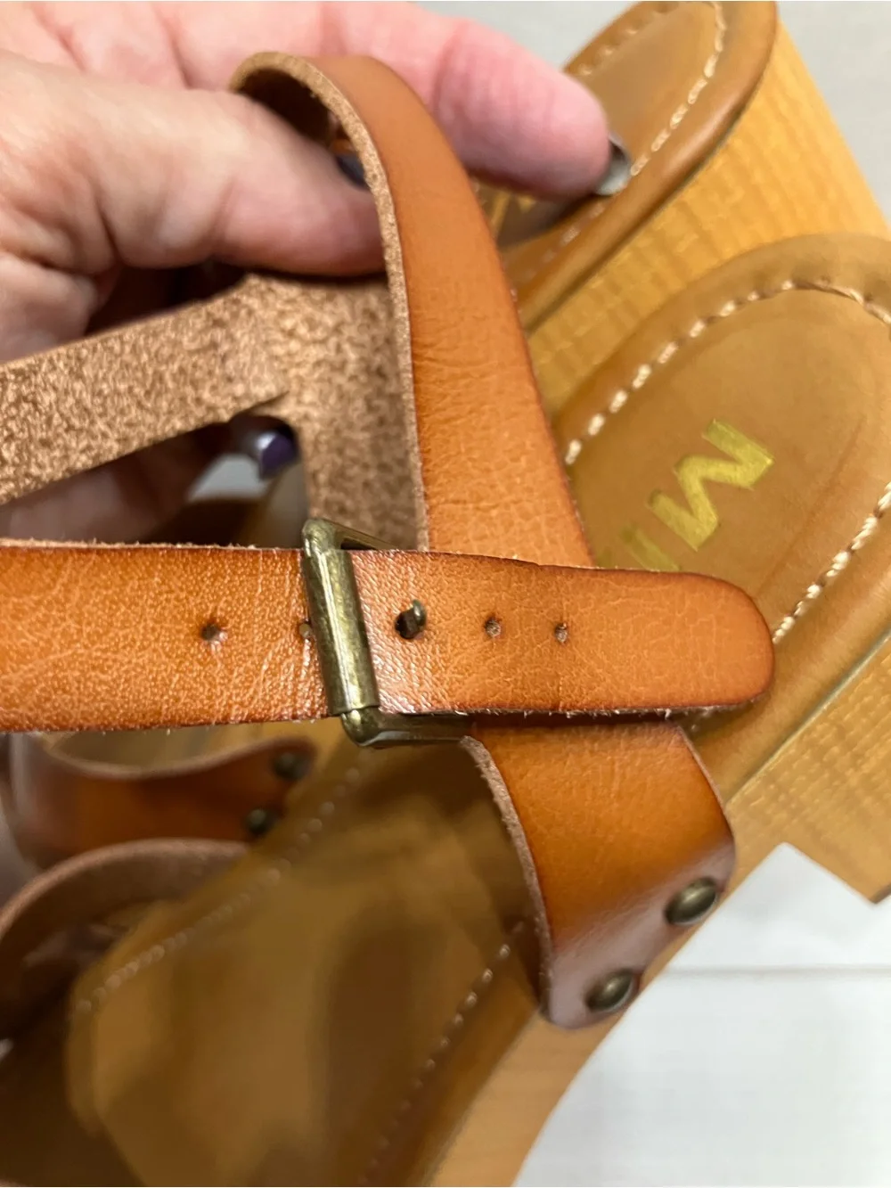 MIA cognac leather